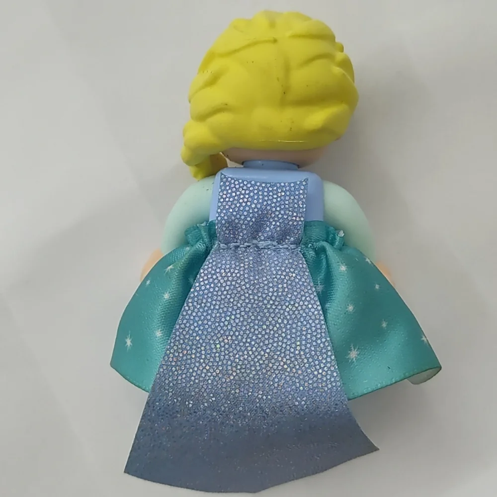 LEGO DUPLO Elsa Princess with Dress from FROZEN Figure